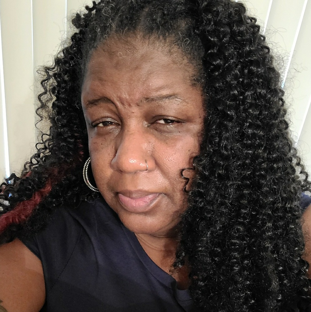 Meet your Posher, Kandi